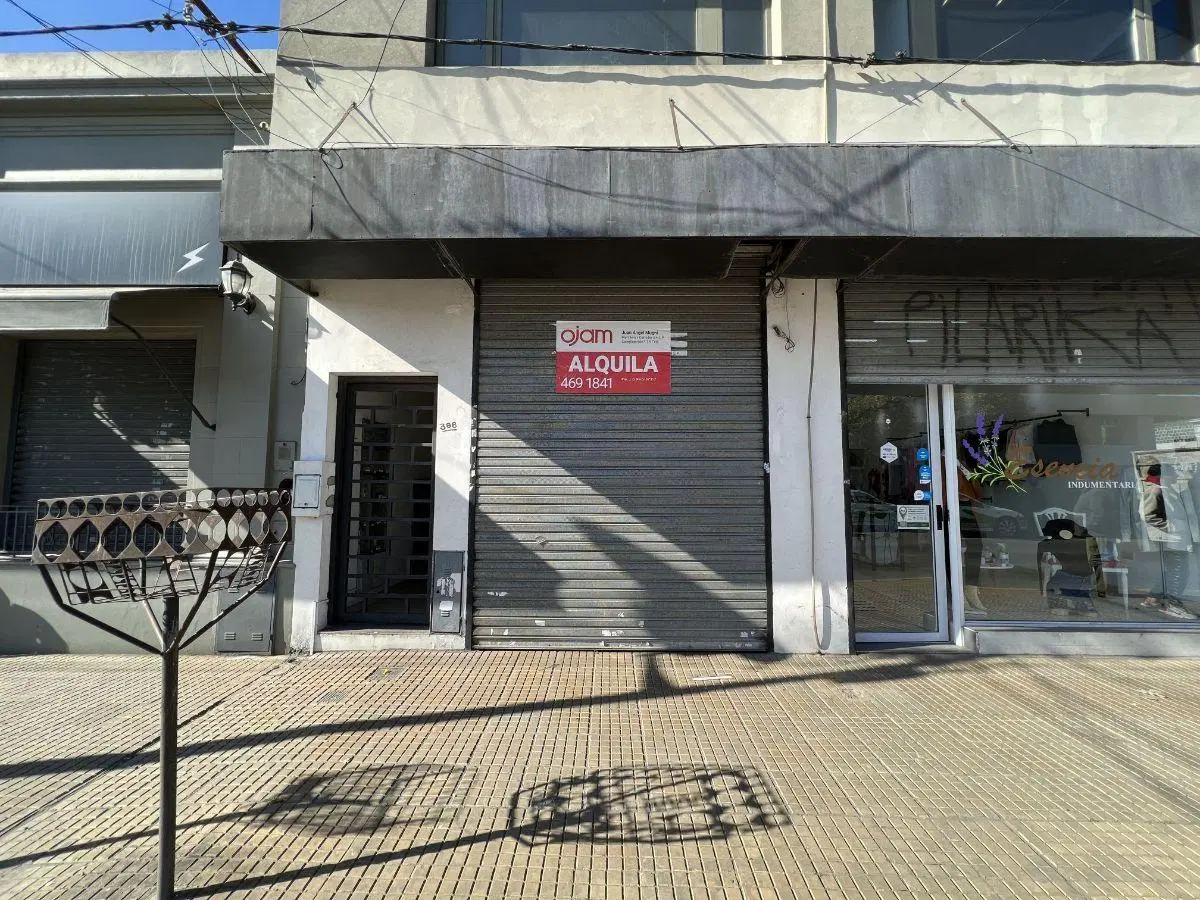 Local en el centro de Ensenada 5
