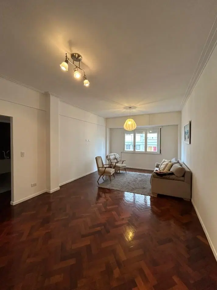 DEPARTAMENTO RECICLADO 3 AMBIENTES CON DEPENDENCIA. ALDREY 1