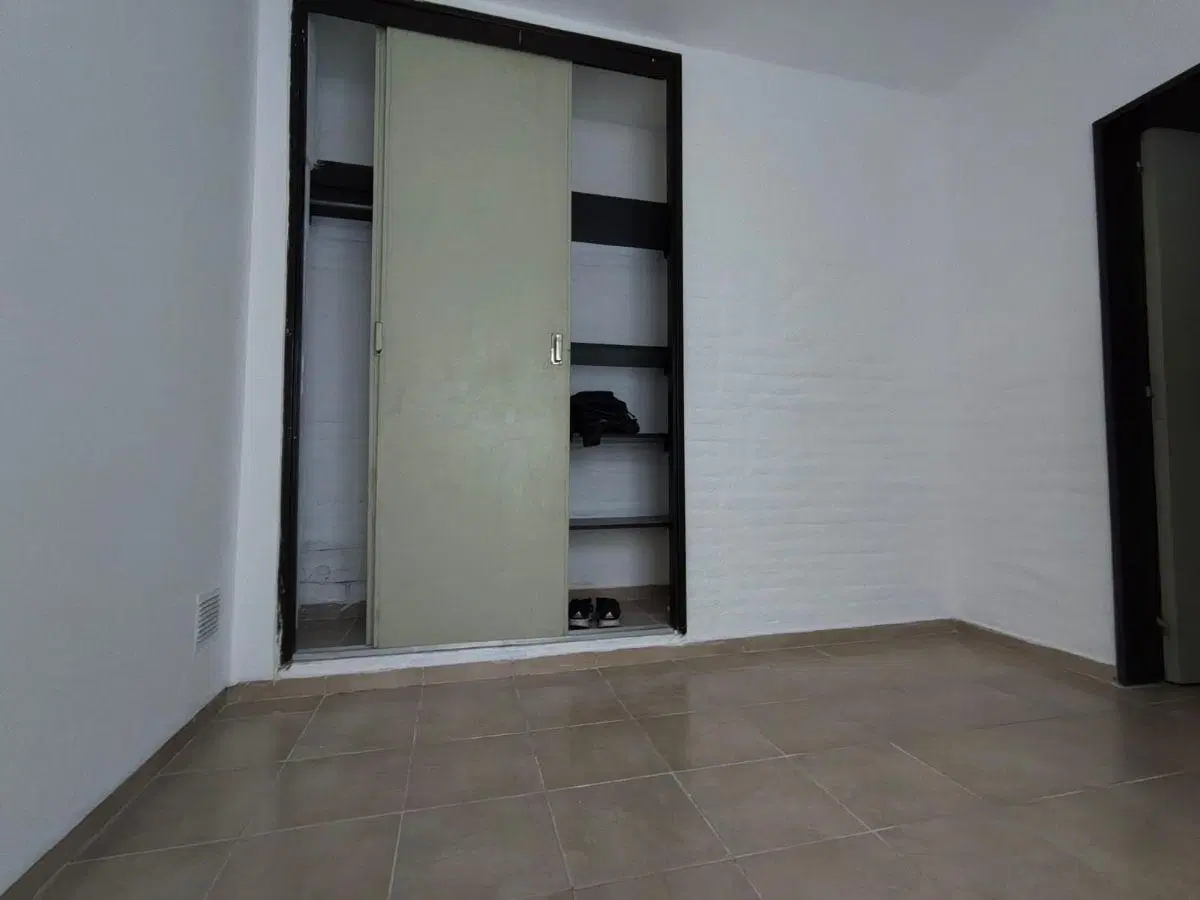 ALQUILER DE DEPARTAMENTO EN CALLE ARTURO M BAS 329 B° CENTRO 4