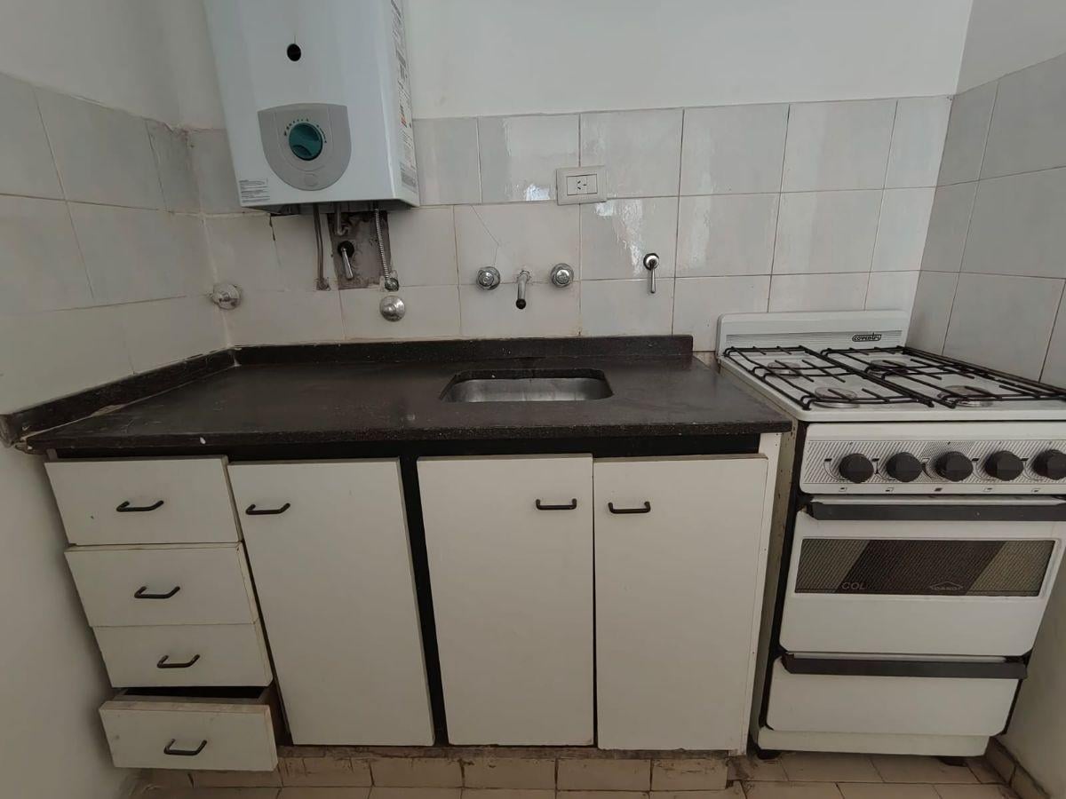 Foto de ALQUILER DE DEPARTAMENTO UBICADO EN BV SAN JUAN 951 PISO 5 DEPARTAMENTO, imagen 2