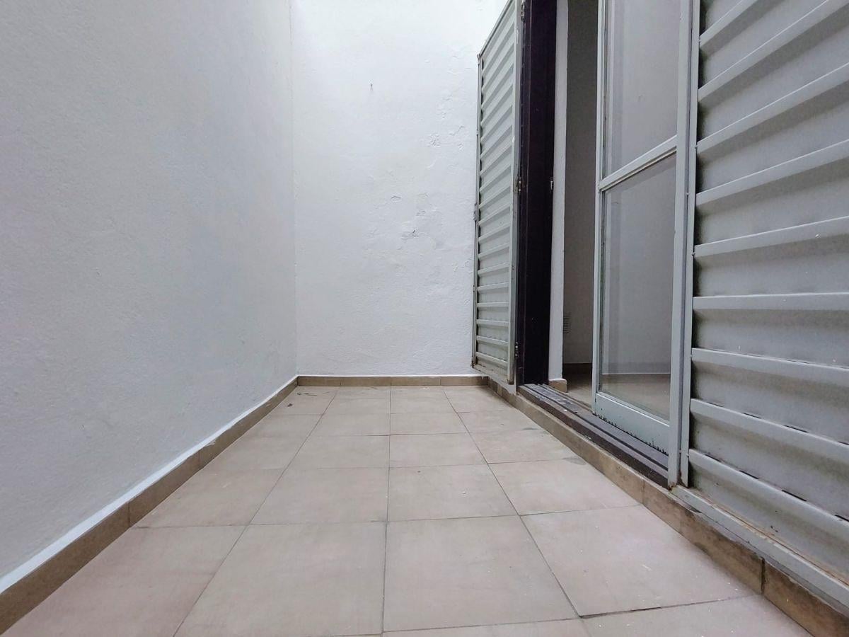 Foto de ALQUILER DE DEPARTAMENTO EN CALLE ARTURO M BAS 329 PB 2 B° CENTRO, imagen 3