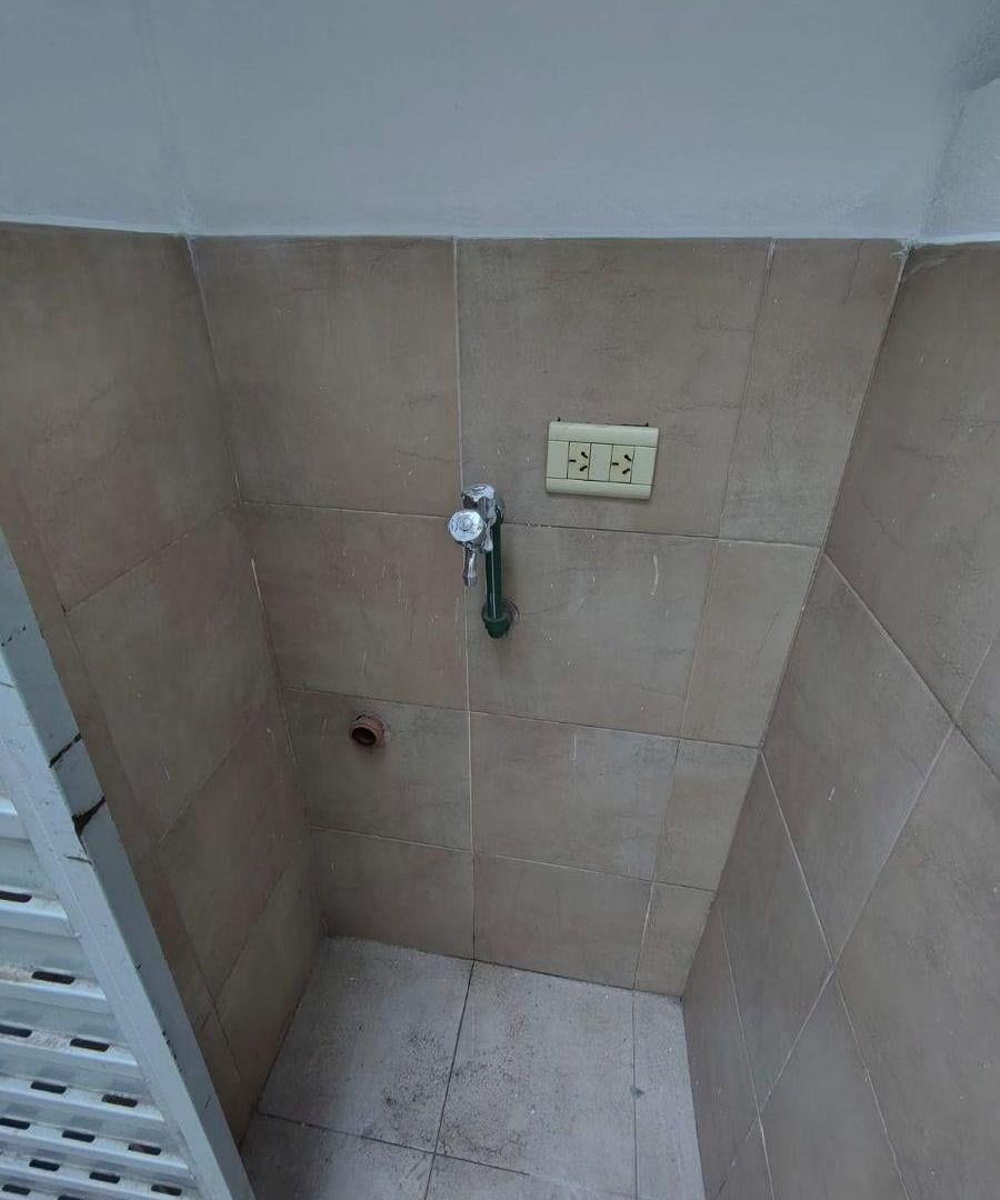 Foto de ALQUILER DE DEPARTAMENTO EN CALLE ARTURO M BAS 329 PB 2 B° CENTRO, imagen 4