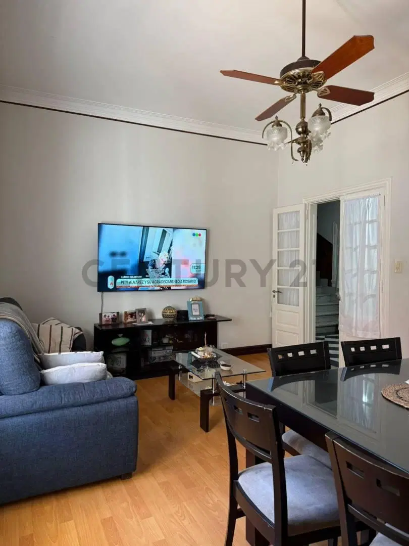 VENTA DE HERMOSA CASA DE 3 HABITACIONES CON PILETA Y COCHERA EN EL CENTRO DE VENADO TUERTO 3