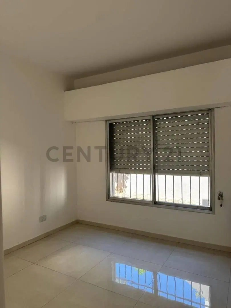 Casa en Venta a metros del Parque de Venado Tuerto 5