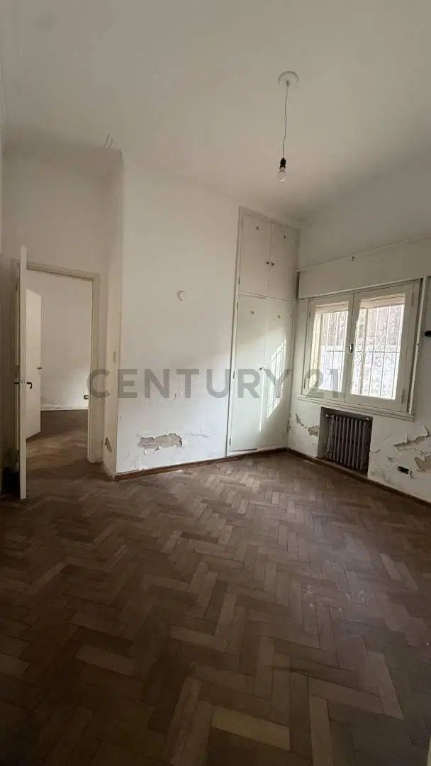 CASA EN VENTA: UBICACION INMEJORABLE EN VENADO TUERTO 2