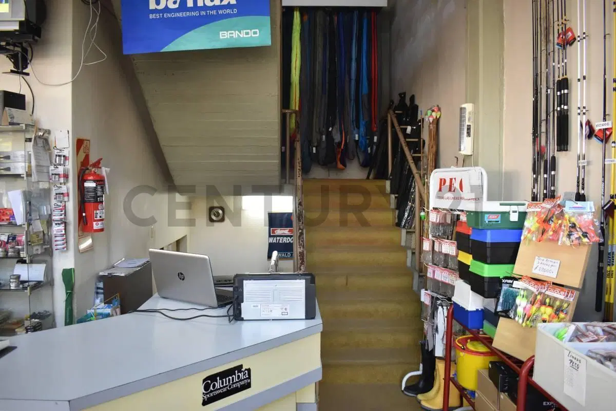 LOCAL COMERCIAL EN VENTA | ESQUINA ESTRATÉGICA EN VENADO TUERTO 8