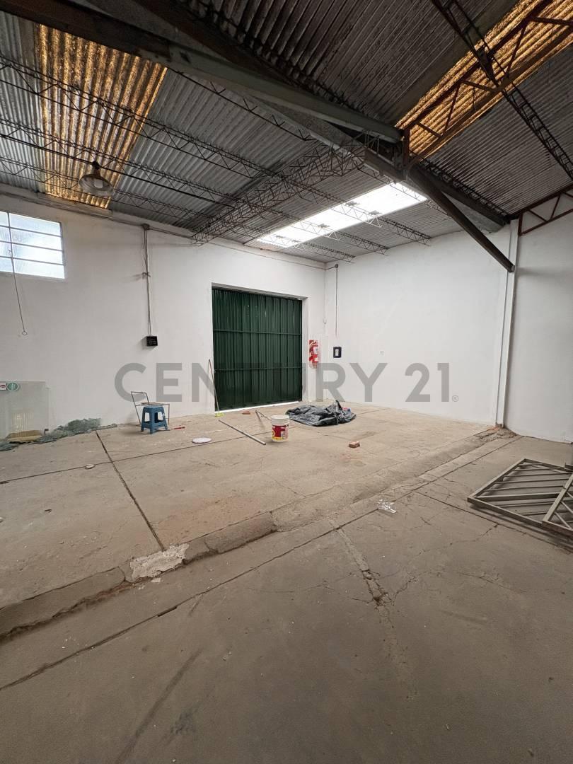 Foto de Importante galpón en Alquiler – Brown y España / Venado Tuerto, imagen 3