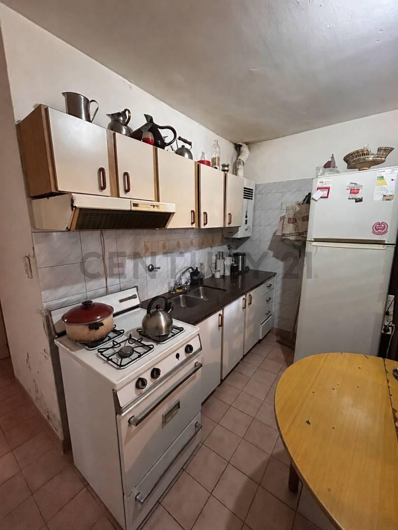 Foto de EN VENTA | DEPARTAMENTO CENTRICO CON COCHERA, imagen 3