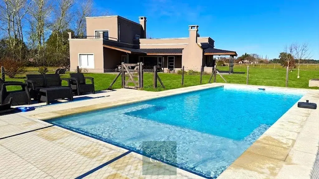 Casa en Estancia Benquerencia 61 2