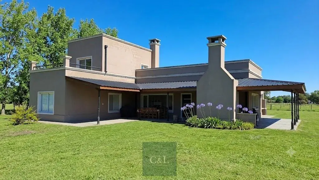 Casa en Estancia Benquerencia 61 3