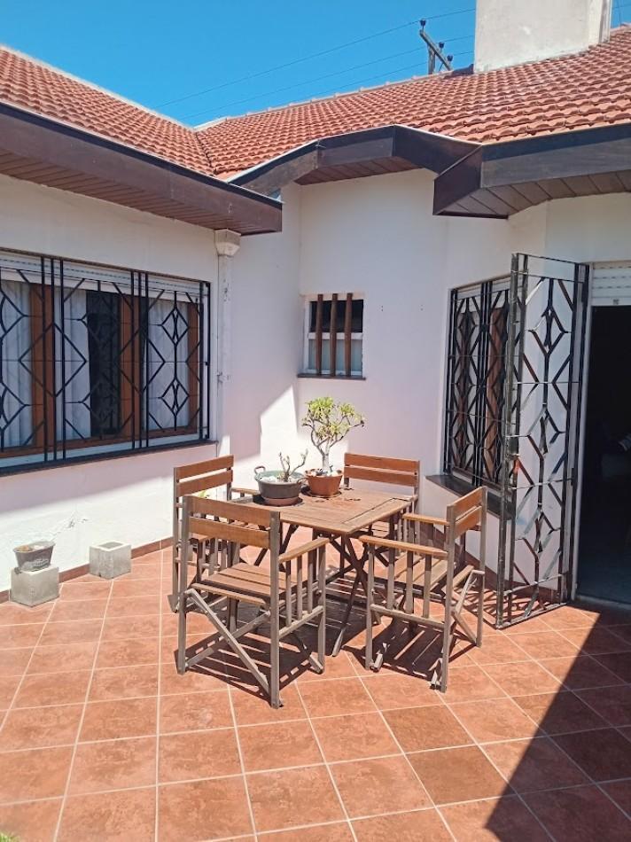 Foto de CASA 6 AMB CON PARQUE Y PILETA - CHAUVIN - APTA CREDITO, imagen 3