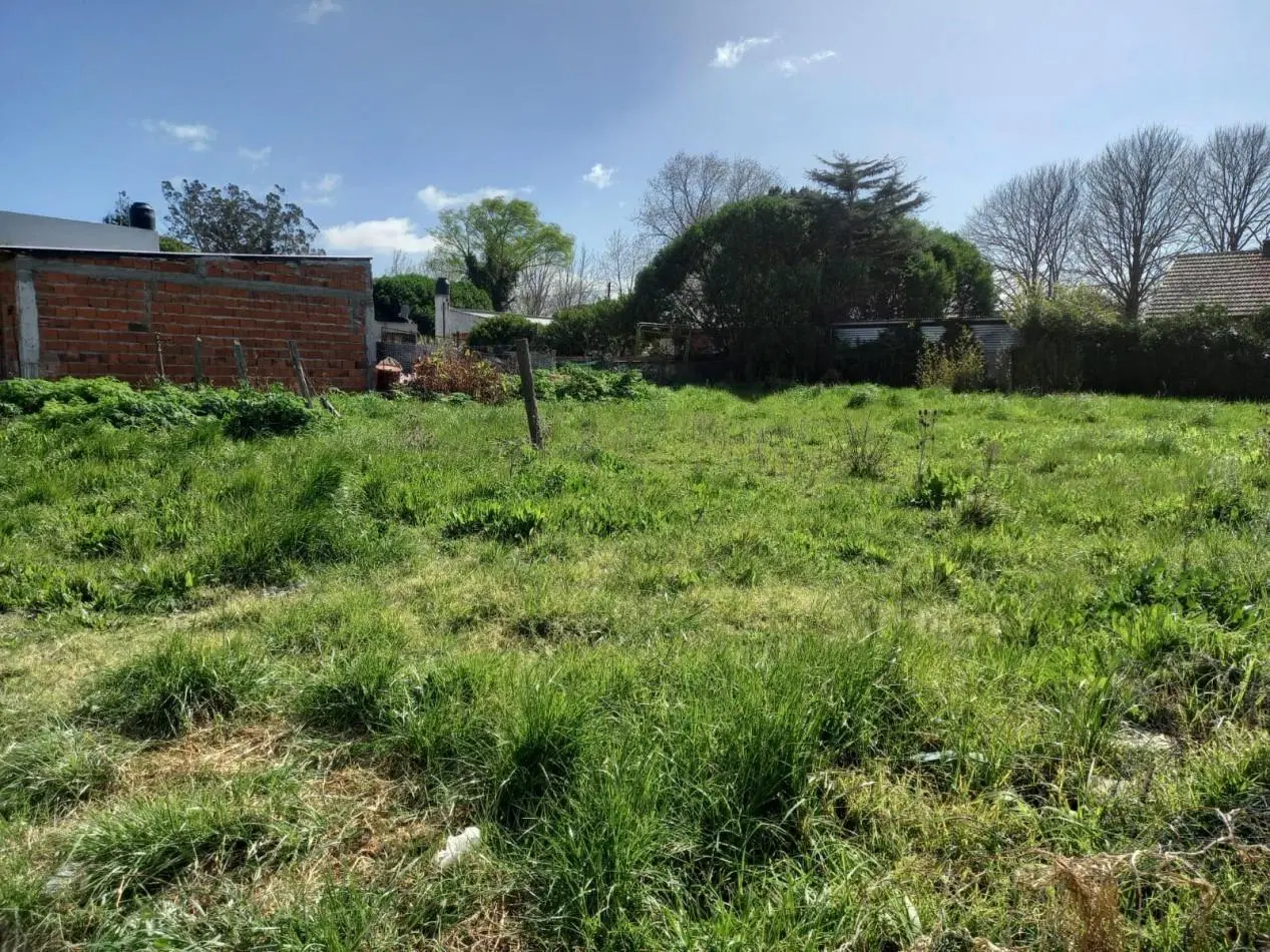 Lote en Barrio Jardin 4