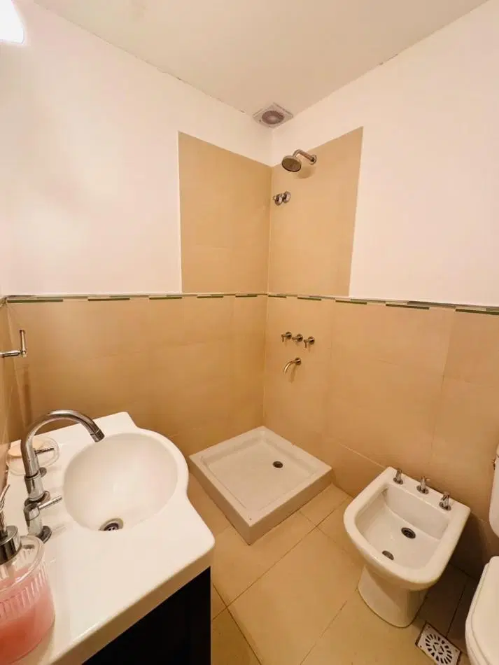 CHALET DE 4 AMB CON COCHERA - A UNA CUADRA DE LA COSTA - SAN PATRICIO 3
