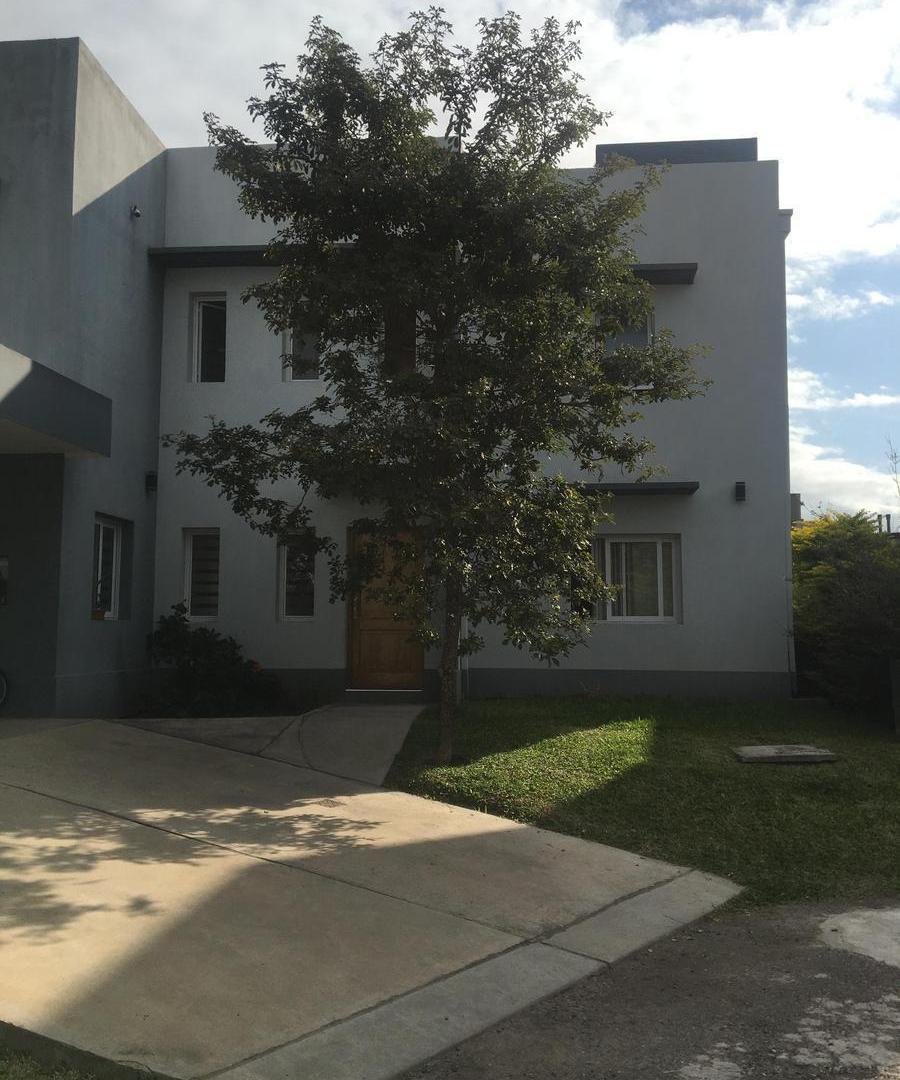 Foto de Venta Casa Barrio Privado s/ Camino del Perú, imagen 2