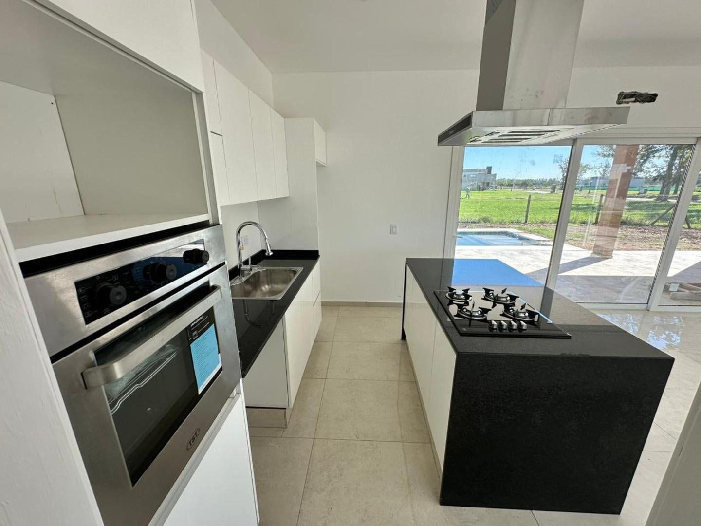 Foto de Alquiler casa 4 ambientes en San Simon, imagen 3
