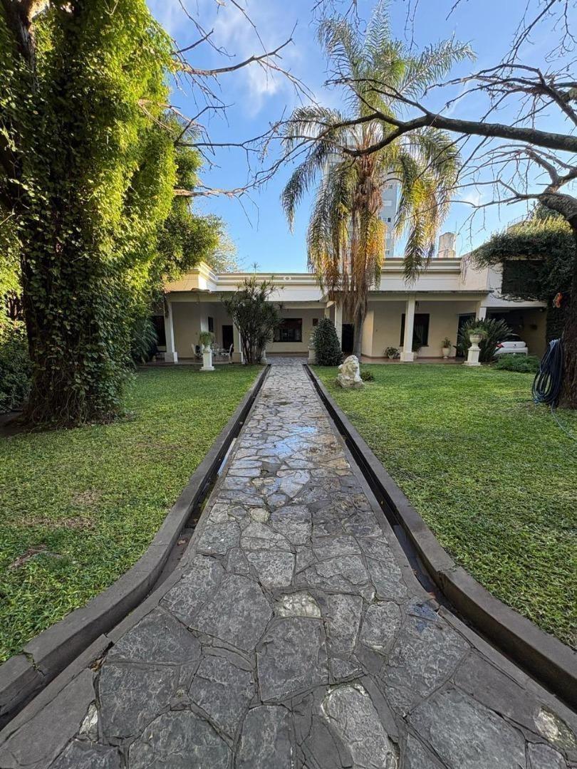 Foto de OPORTUNIDAD PARA INVERSORES-LOTE EN CENTRO DE SAN MARTIN, imagen 2