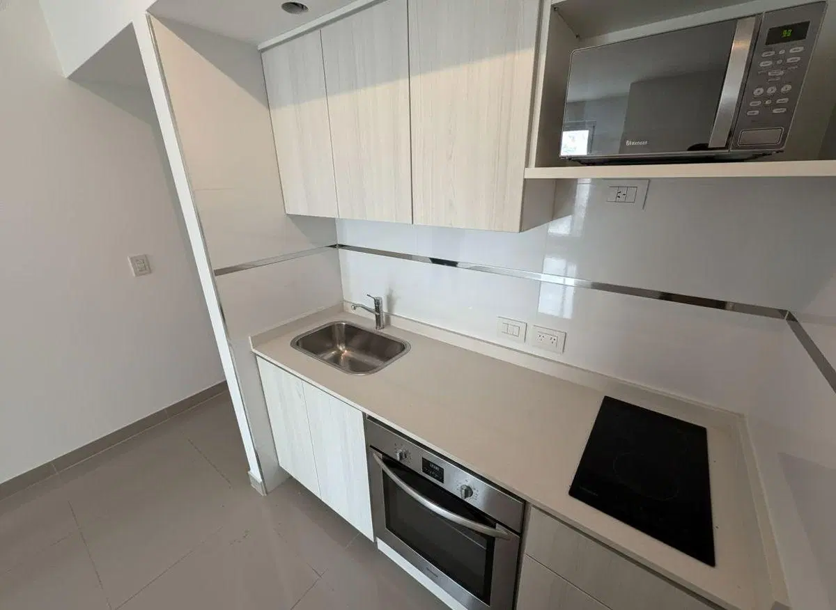 MONOAMBIENTE LUMINOSO CON BALCÓN Y AMENITIES 3