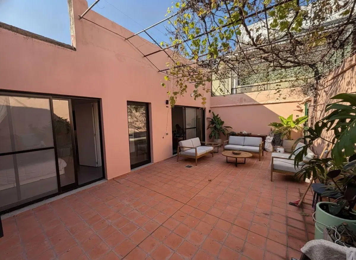 VENTA PH 2 AMB  MUY LUMINOSO CON PATIO Y GRAN TERRAZA REFACCIONADO A NUEVO 4