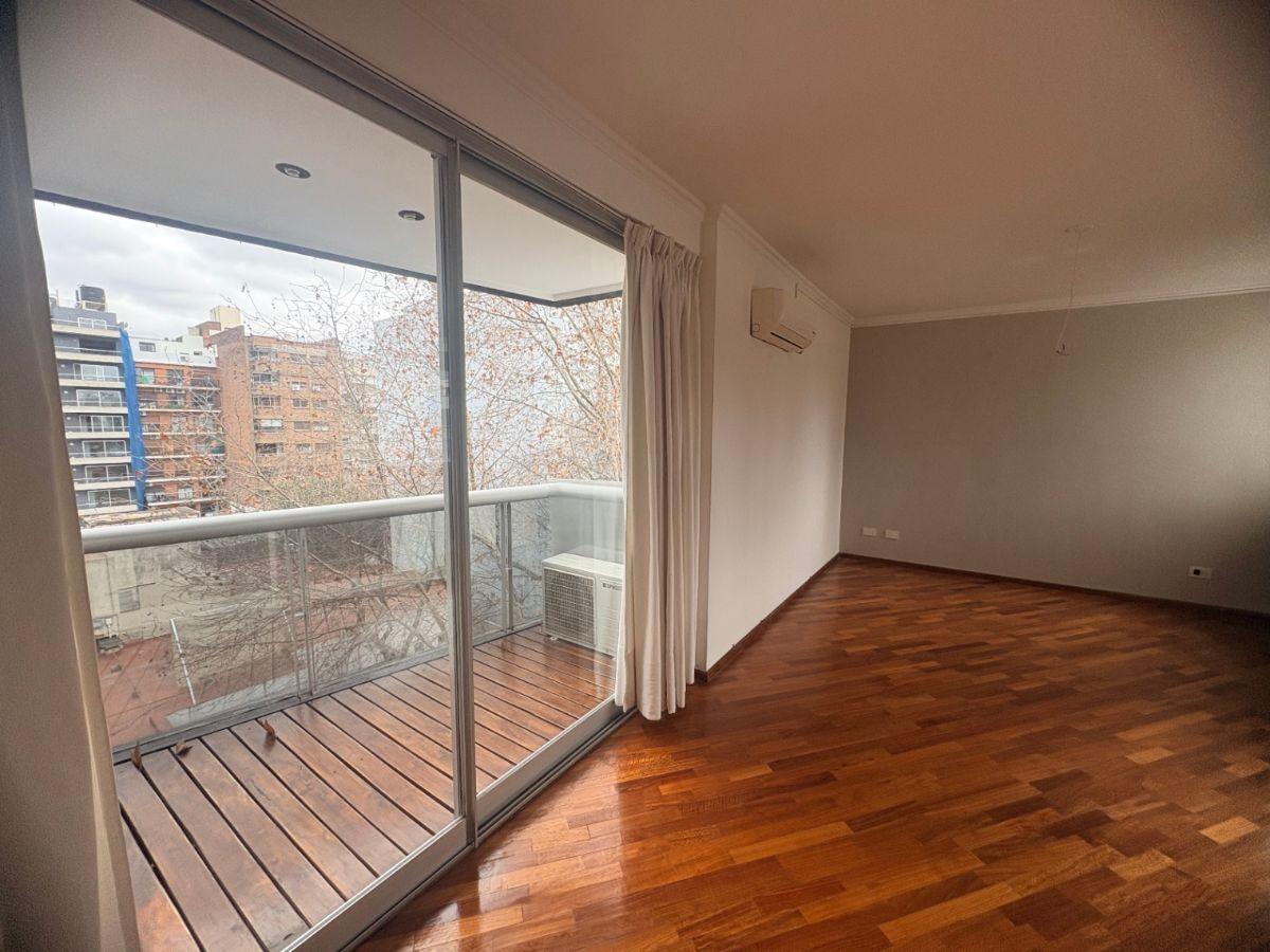 Foto de VENTA DPTO 2 AMB PISO ALTO LUMINOSO CON BALCON Y COCHERA EN BELGRANO, imagen 3