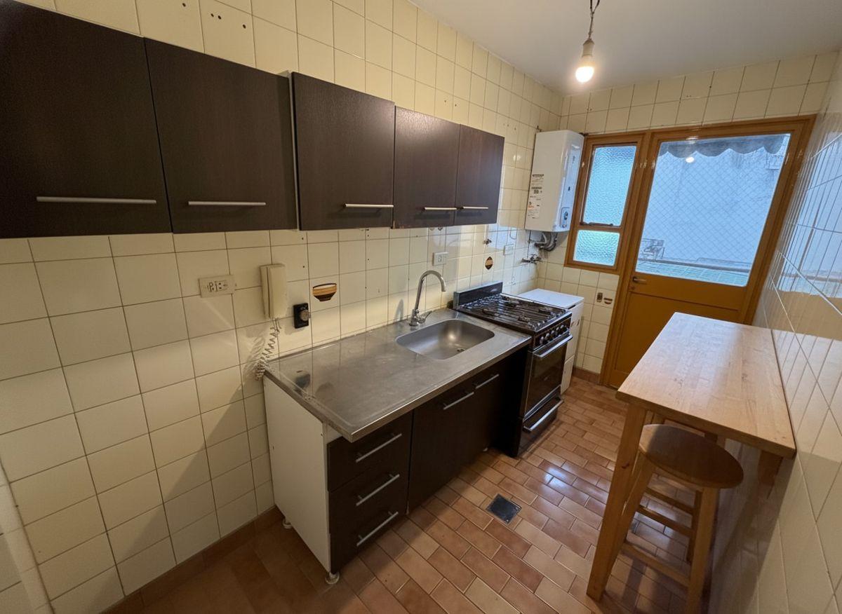 Foto de VENTA DEPTO 2 AMBIENTES LUMINOSO CON BALCÓN Y LAVADERO EN BELGRANO, imagen 4