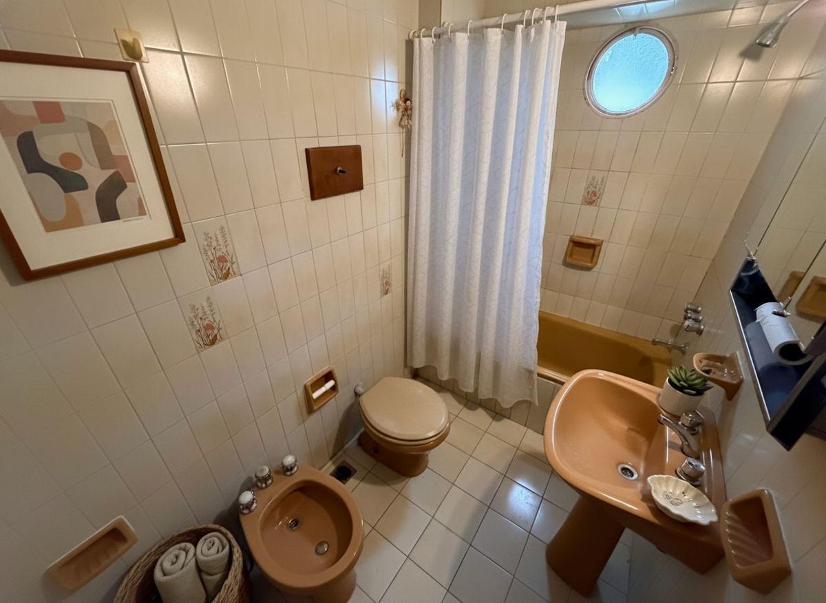 Foto de VENTA DEPTO 2 AMBIENTES LUMINOSO CON BALCÓN Y LAVADERO EN BELGRANO, imagen 2