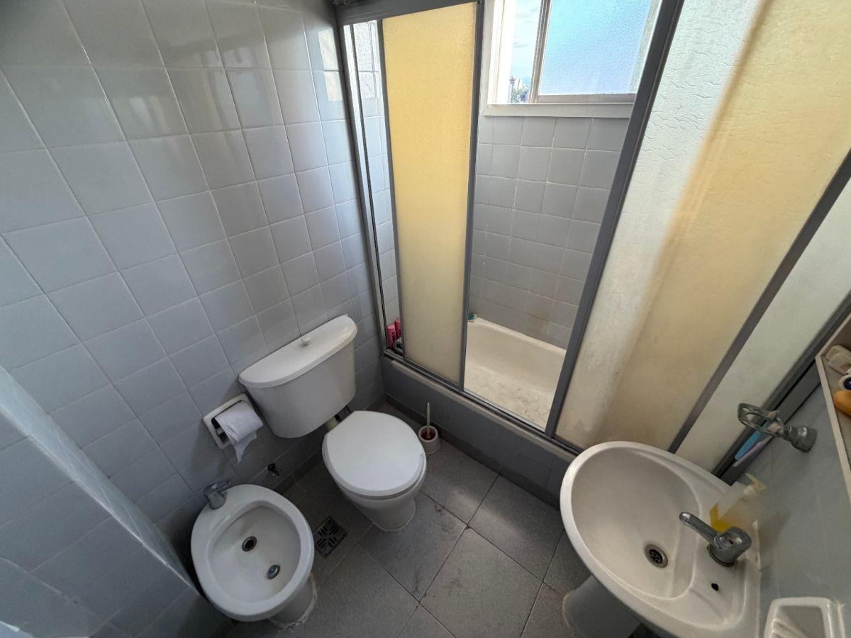 Foto de VENTA DPTO 4 AMB PISO ALTO CON BALCÓN, ESCRITORIO, COCHERA Y BAULERA, imagen 2