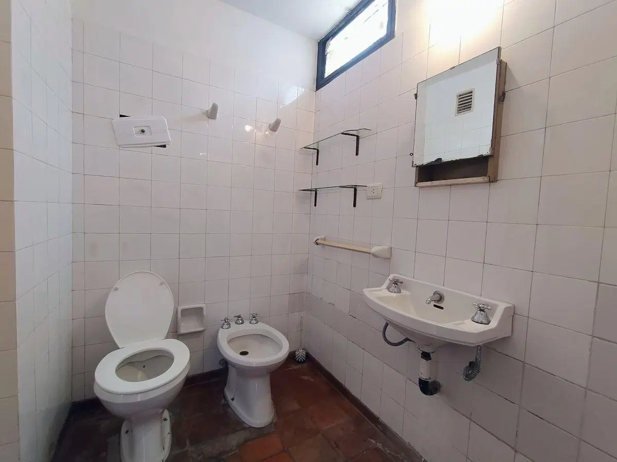 Alq. Colón 1900 – Monoamb terraza gran vista!
$400mil todo incluido. 4
