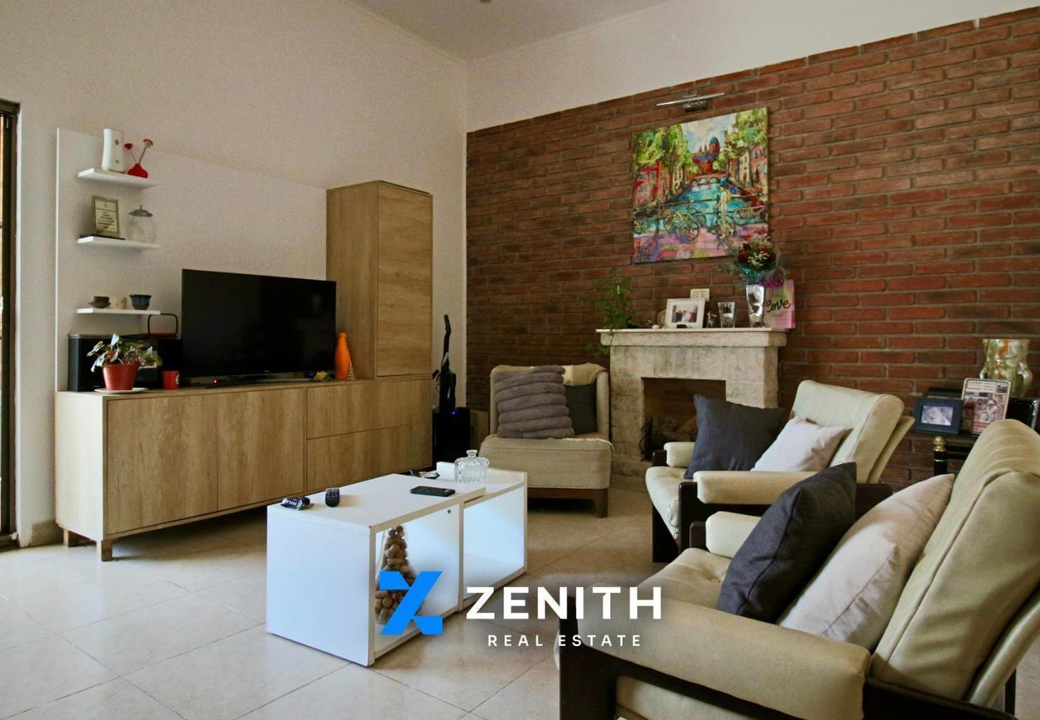 VENTA CASA 4 DORMITORIOS MICROCENTRO