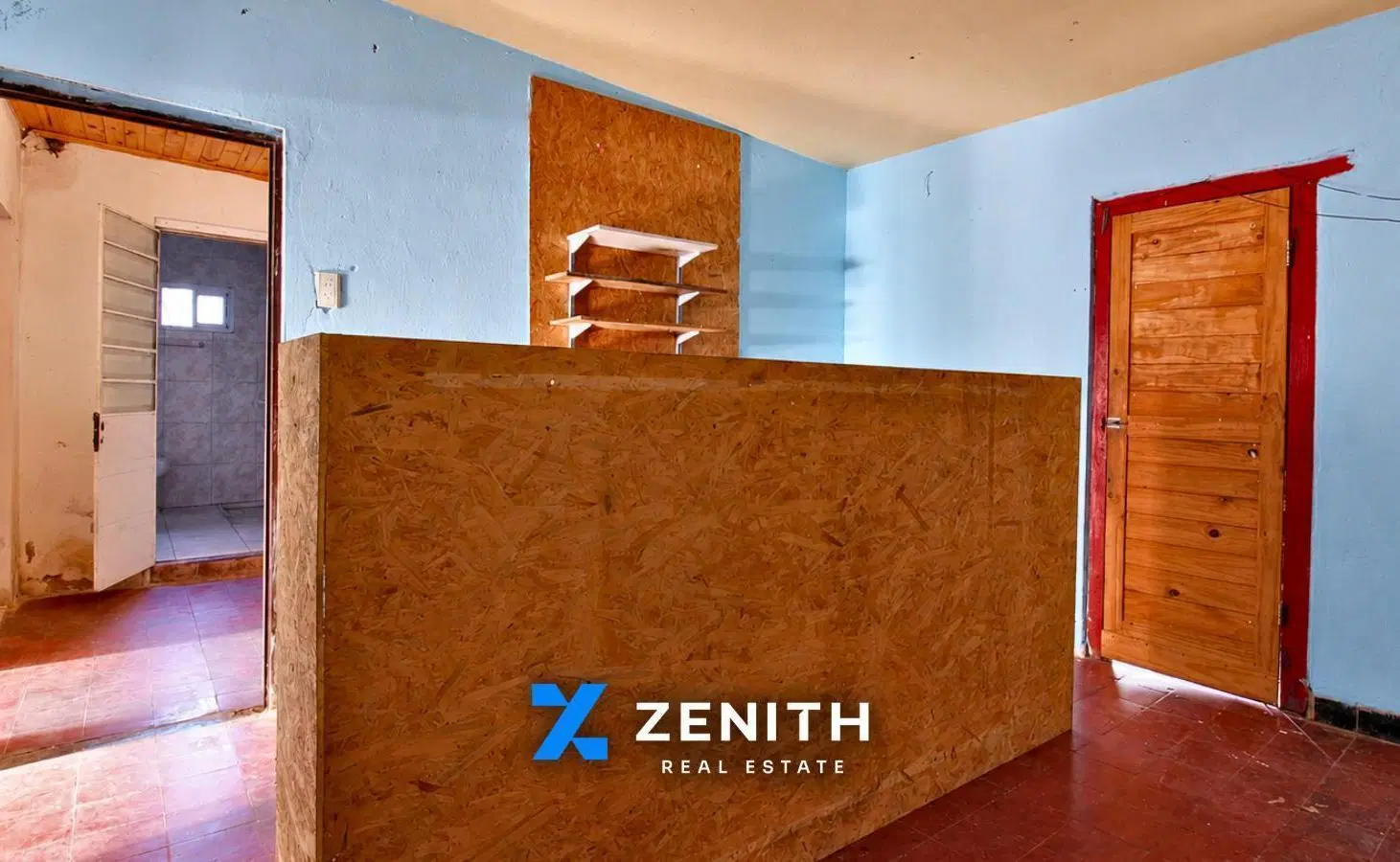 VENTA CASA CON LOCAL COMERCIAL PUERTO TIROL 3