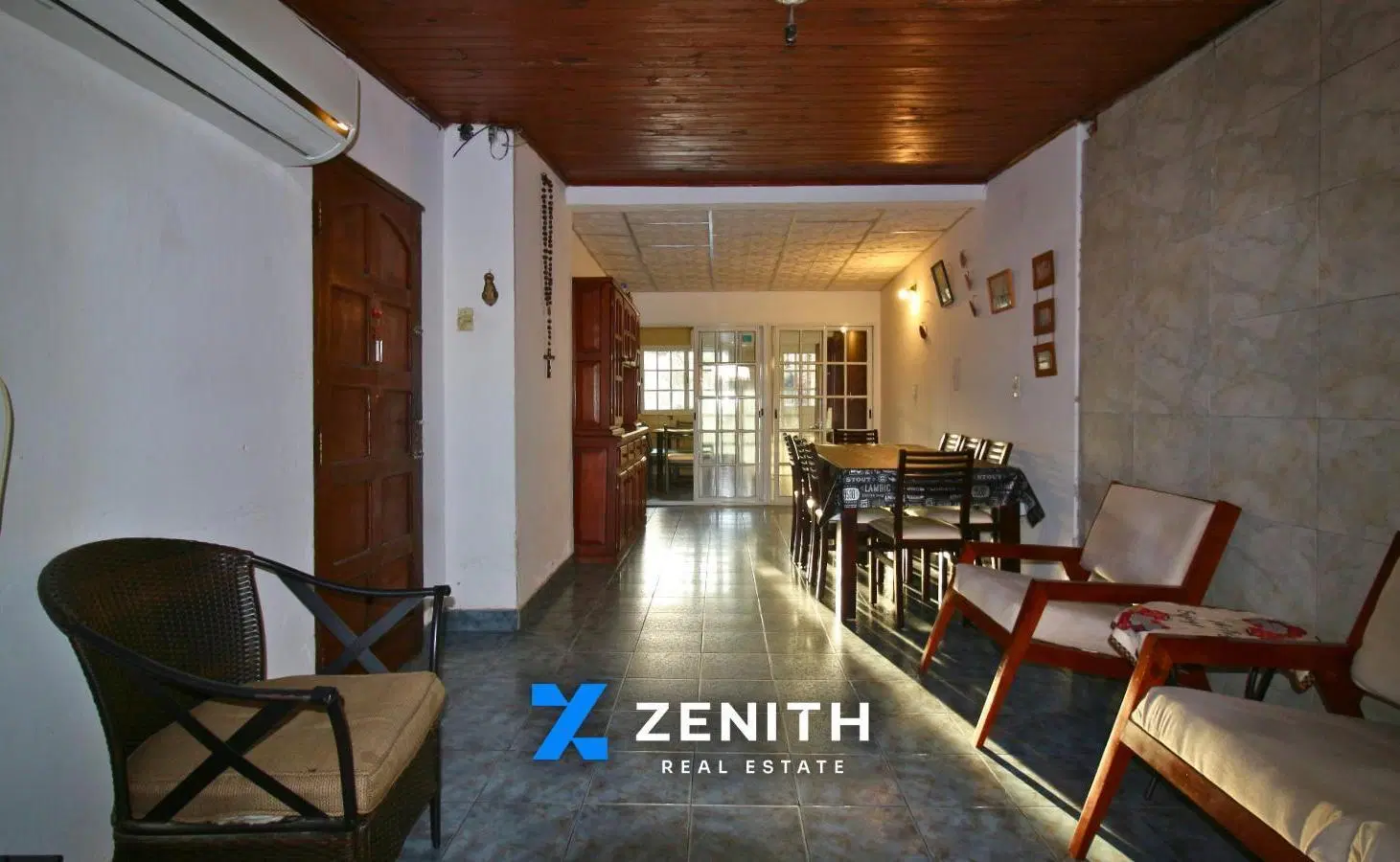 VENTA CASA CON DPTO INDEPENDIENTE TIROL 4