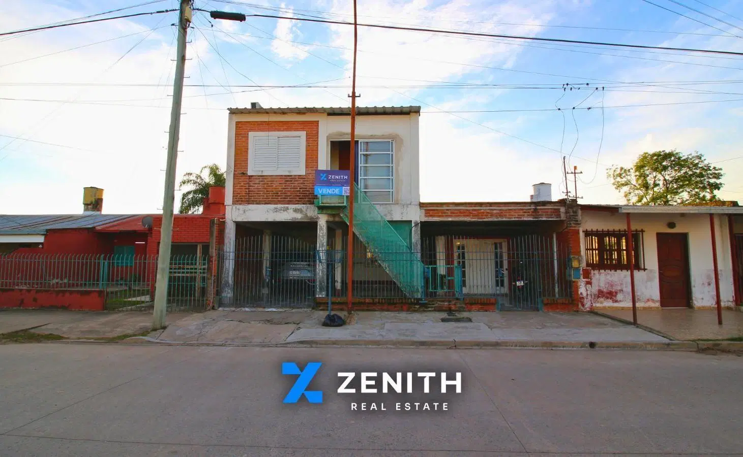 VENTA CASA CON DPTO INDEPENDIENTE TIROL 3