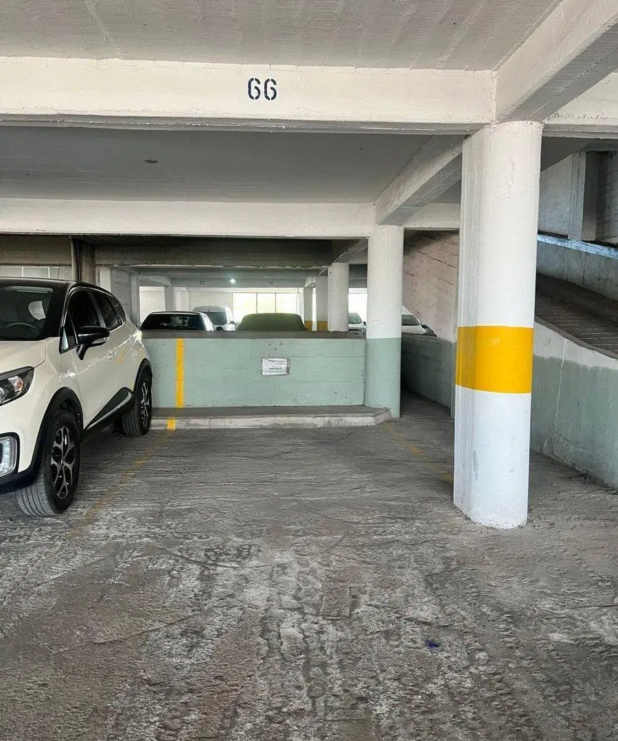 VENTA DE COCHERAS EN EL CENTRO FRENTE A EPEC 5