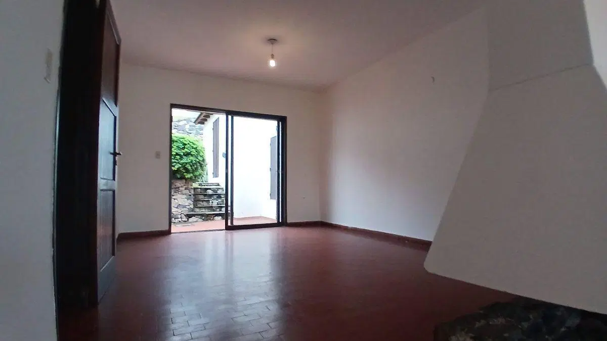 SE VENDE CASA DE 3 DORMITORIOS B PARQUE CHACABUCO 5