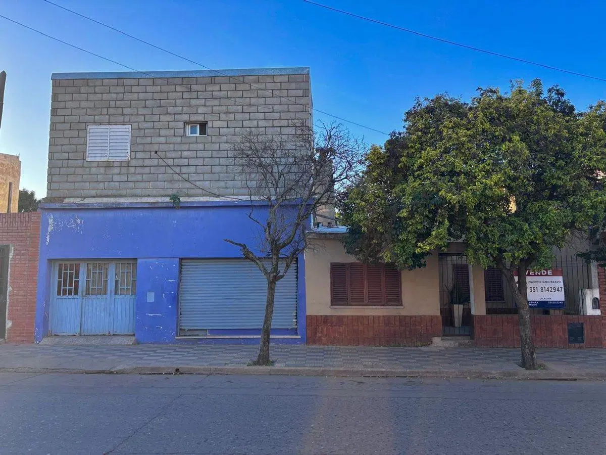 SE VENDE CASA + DEPARTAMENTO +  LOCAL B YOFRE SUR 3