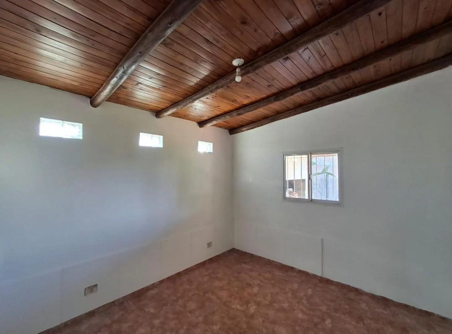 SE VENDE DOS CASAS EN TERRENO DE 525M2 ALTA GRACIA 5