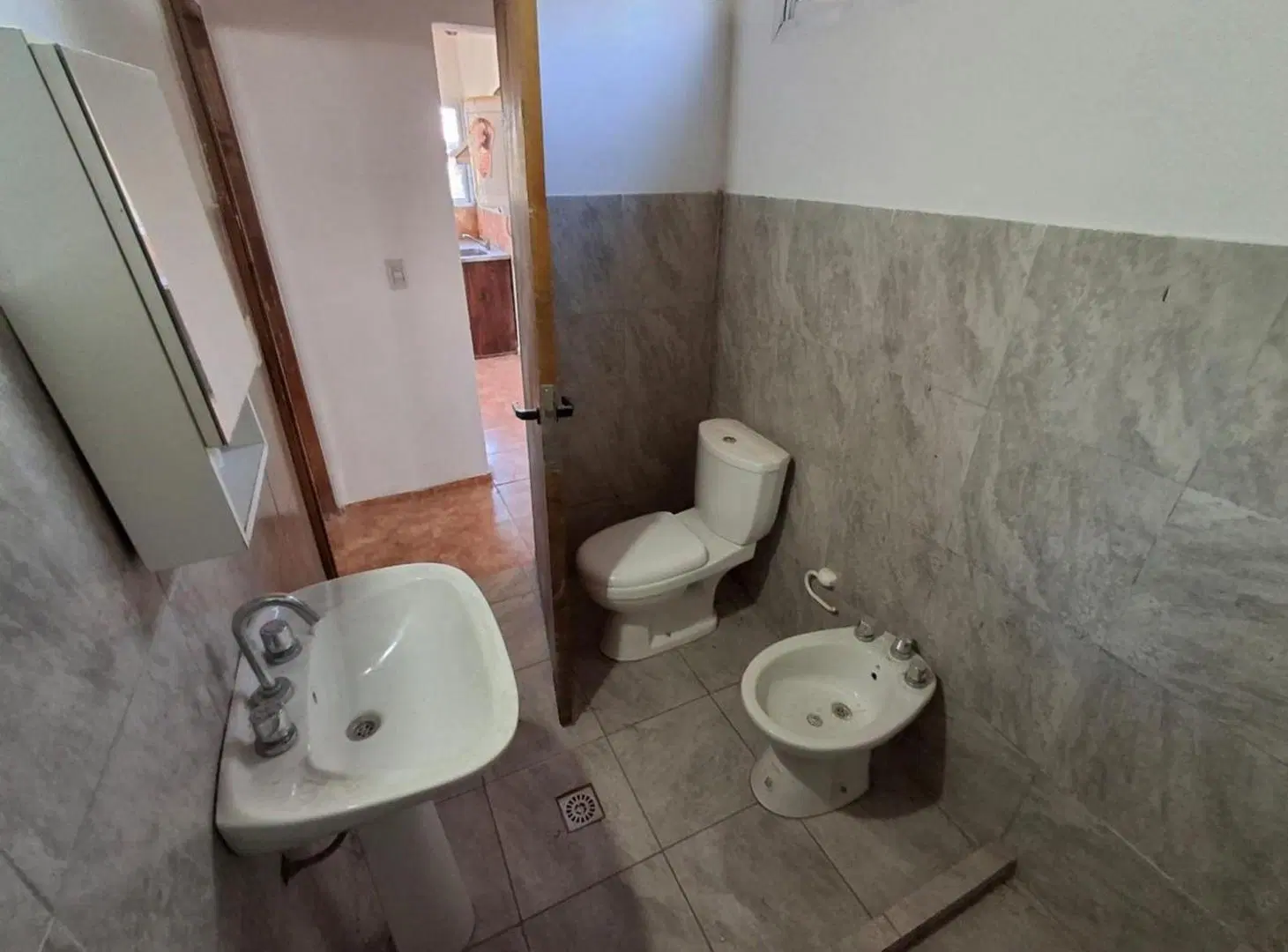 SE VENDE DOS CASAS EN TERRENO DE 525M2 ALTA GRACIA 2
