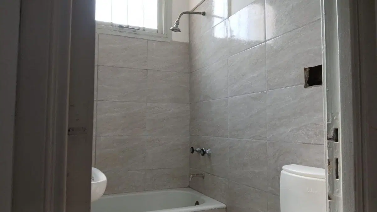 SE VENDE DEPARTAMENTO 2 DORMITORIOS B° CENTRO 4