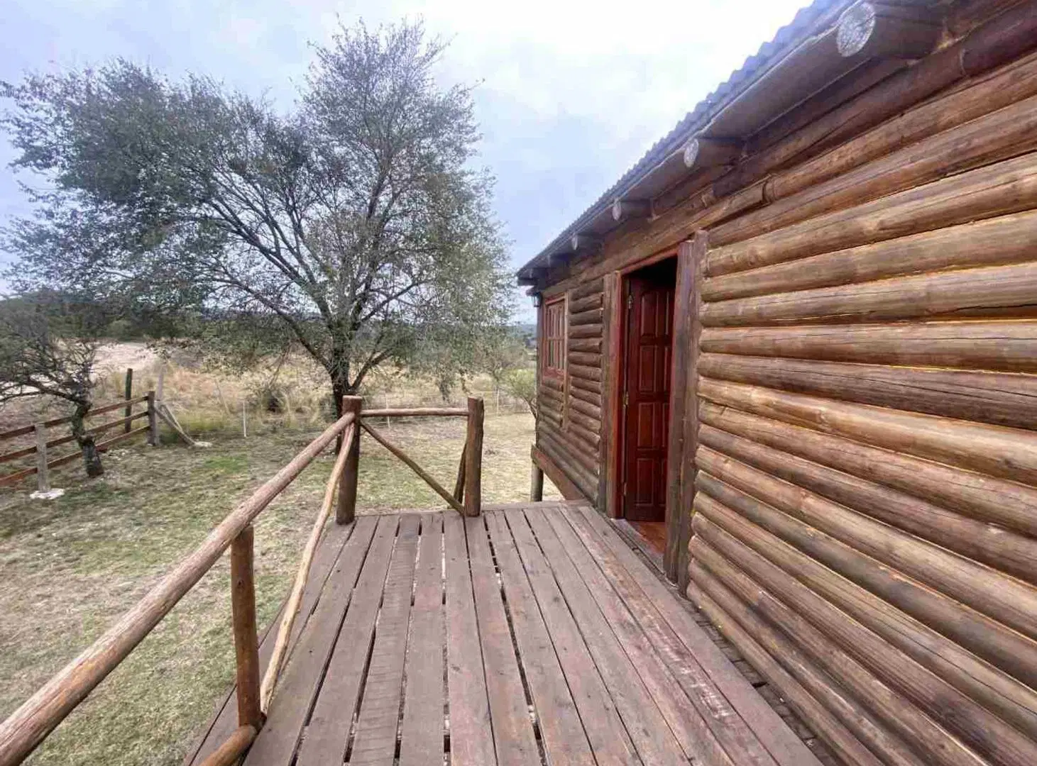 VENTA CABAÑA MONOAMBIENTE CLUB DE CAMPO LA FALDA 5