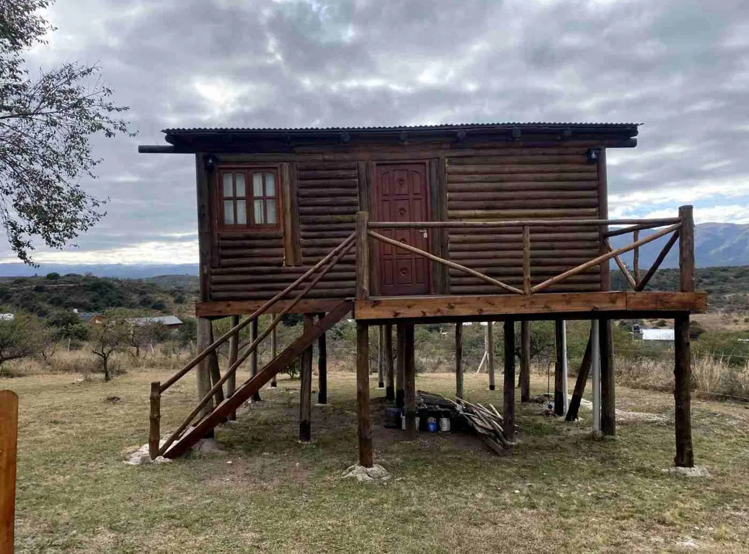 VENTA CABAÑA MONOAMBIENTE CLUB DE CAMPO LA FALDA 3