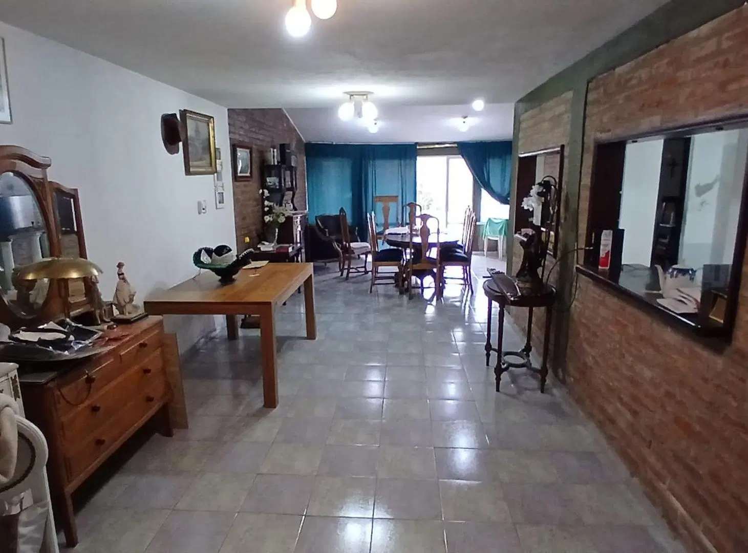 SE VENDE CASA + DEPARTAMENTO + LOCAL B VILLA ADELA 3