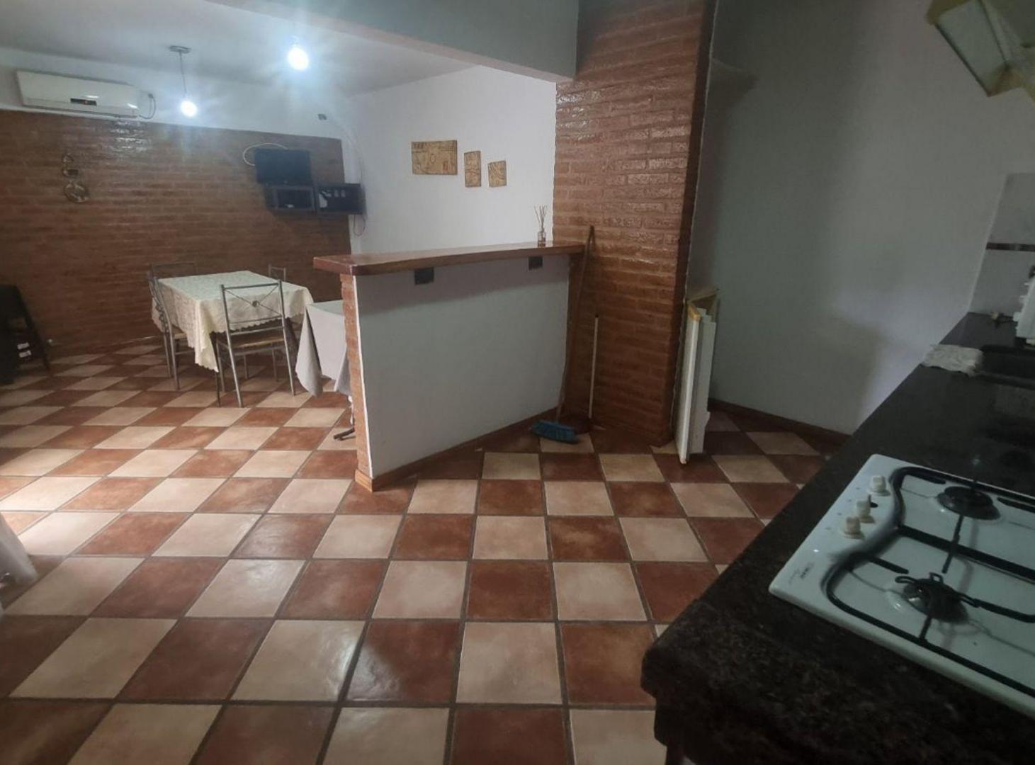 Foto de SE VENDE 2 CASA 2 DORMITORIOS C/U VILLA CARLOS PAZ, imagen 3