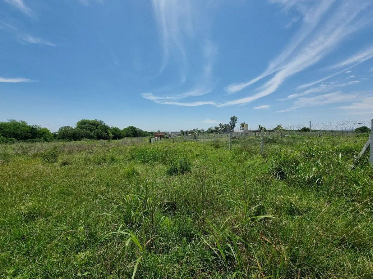 SE VENDE TERRENO DE 300M2 EN VILLA ANISACATE 4