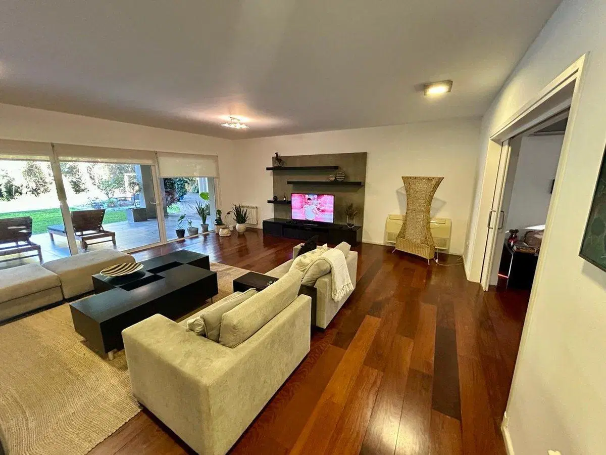 VENTA EXCLUSIVA CASA COUNTRY EL BOSQUE CORDOBA 4
