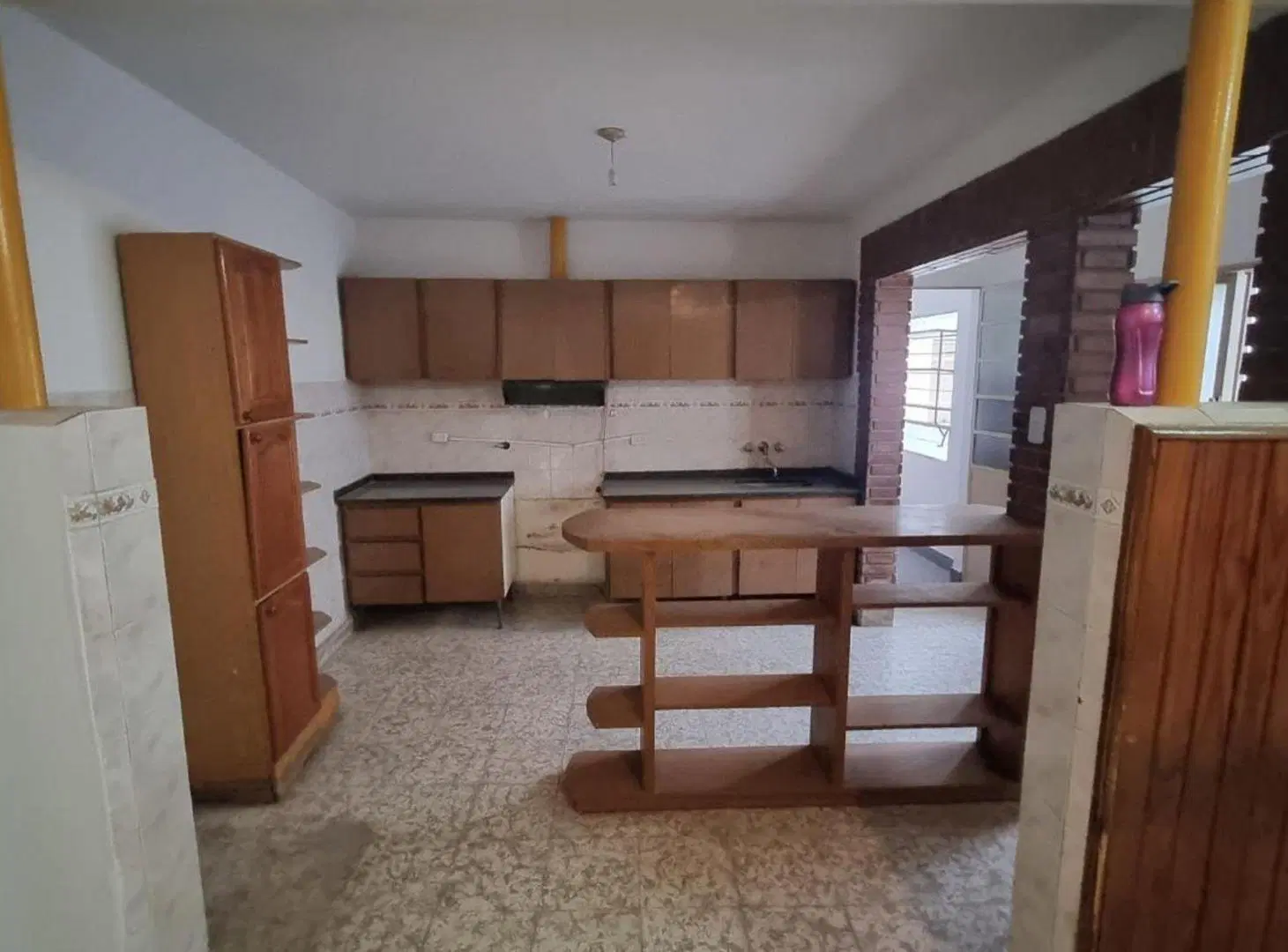 SE VENDE CASA DE 2 DORMITORIOS EN B GENERAL BUSTOS 5