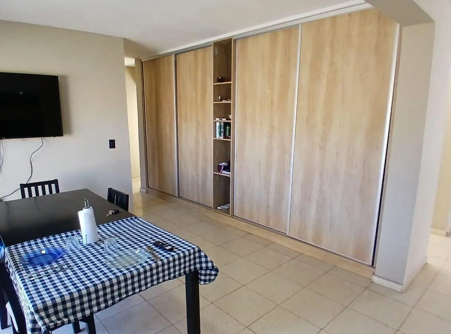 SE VENDE CASA DE 5 DORMITORIOS EN JESUS MARIA 2
