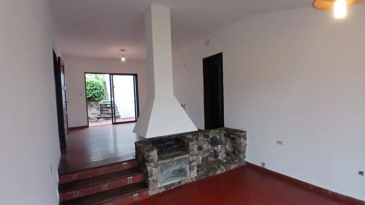 SE VENDE CASA DE 3 DORMITORIOS B PARQUE CHACABUCO 2