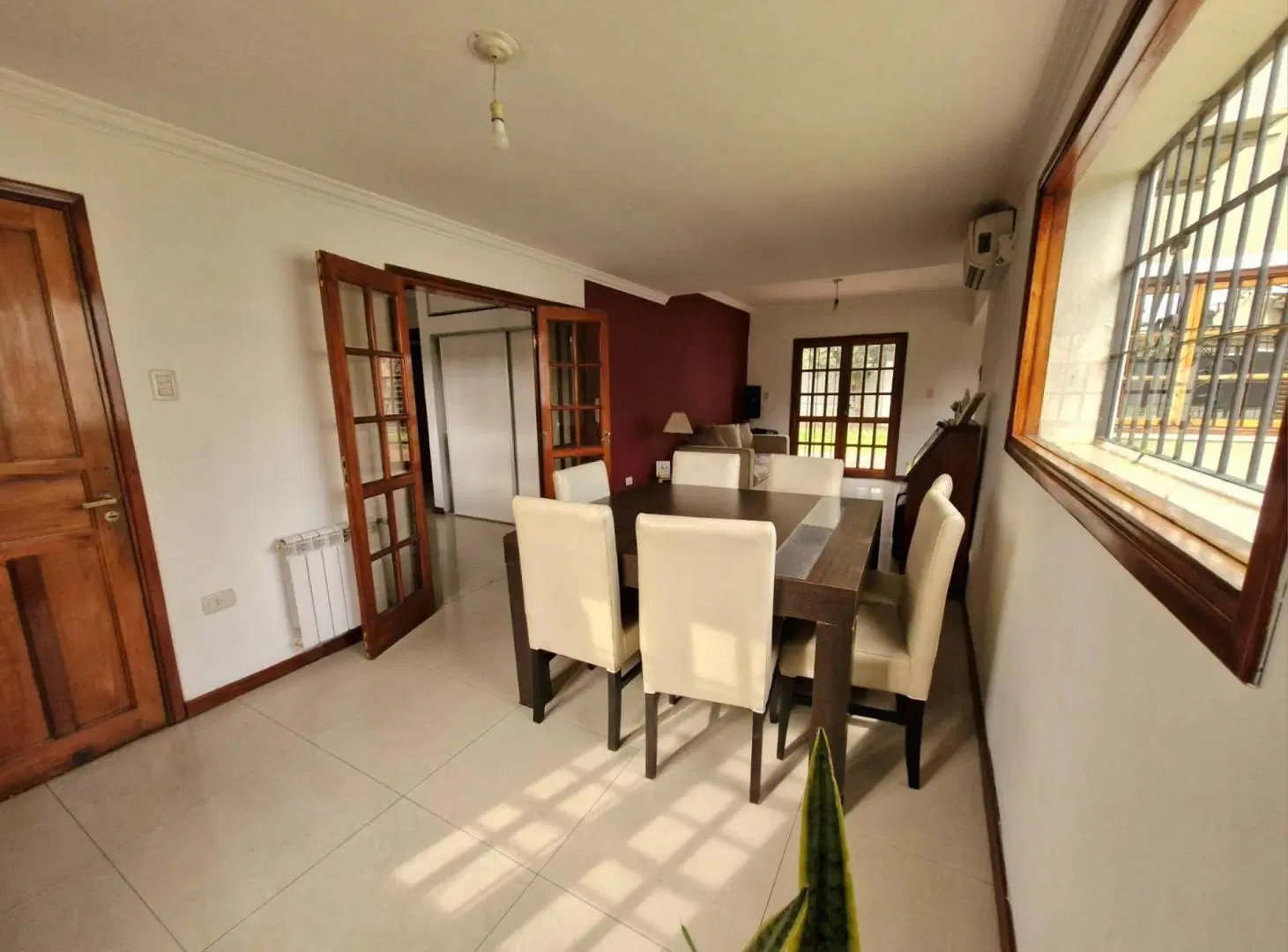 VENTA CASA 4 DORMITORIOS RESIDENCIAL OLIVOS PILETA 3