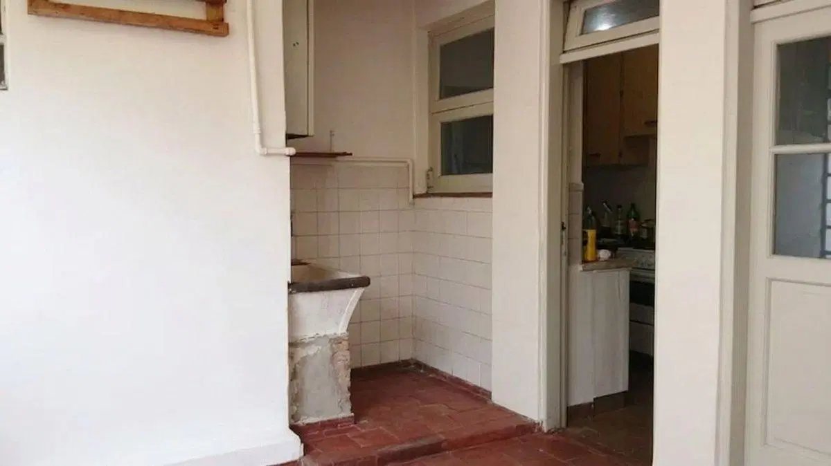SE VENDE DEPARTAMENTO 2 DORMITORIOS B° CENTRO 5