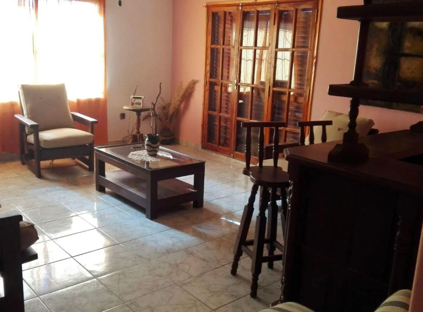 VENTA CASA 3 DORM CON PILETA EN VILLA LOS AROMOS 8