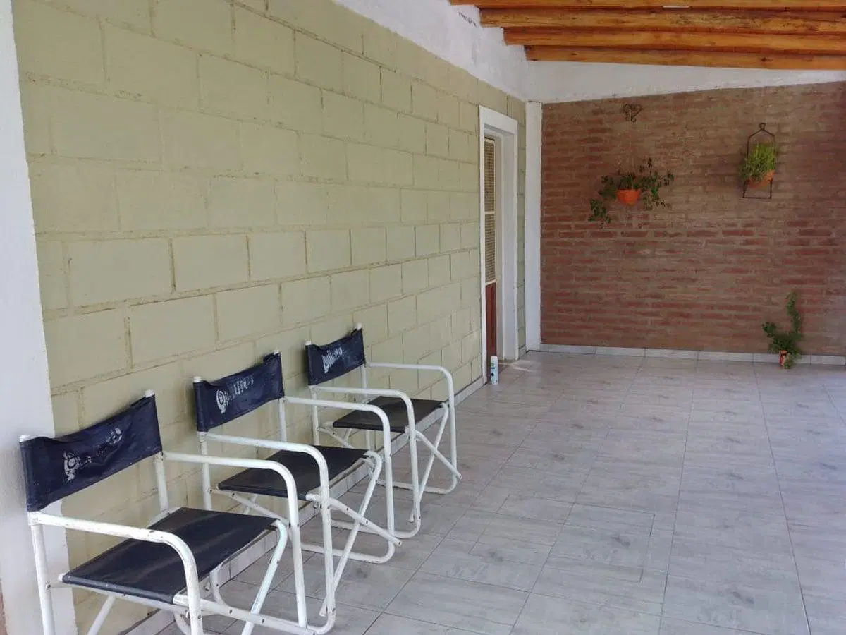 VENTA CASA 2 DORMITORIOS CON PILETA EN ANISACATE 3